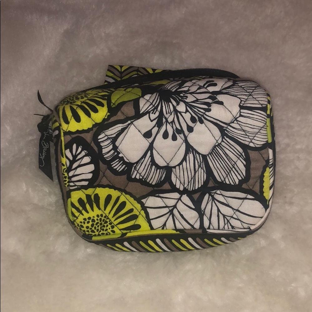 Vera Bradley Jewelry Case - Picture 5 of 7